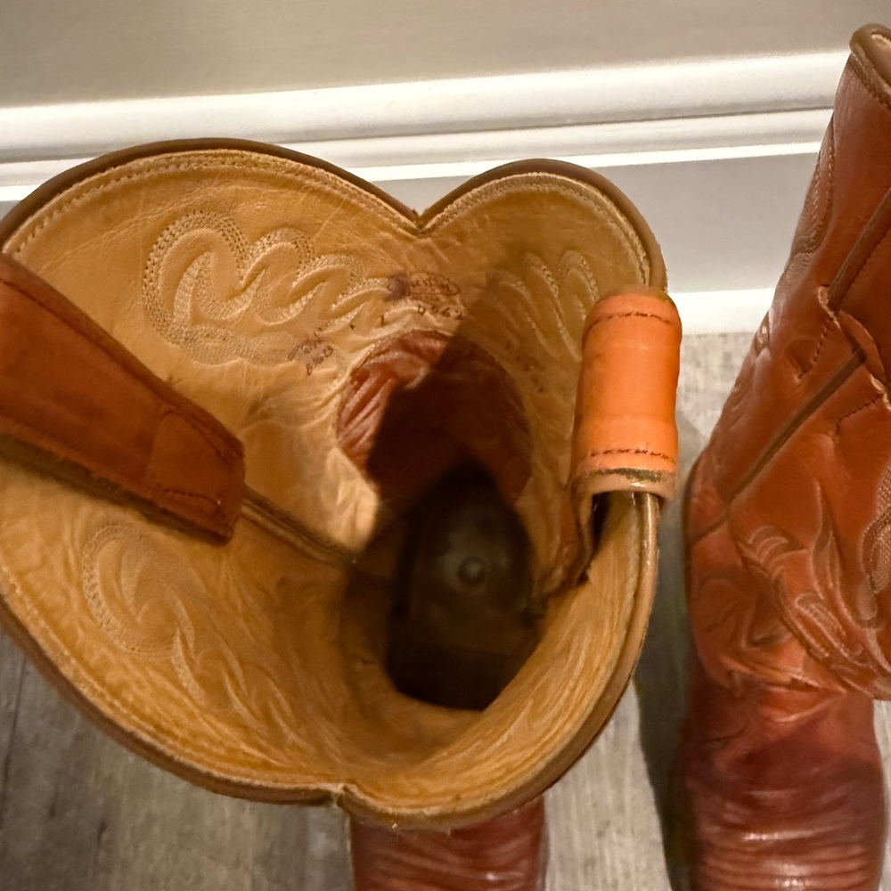 Justin Boots Tan and Brown Leather Western Boots - Picture 4 of 6